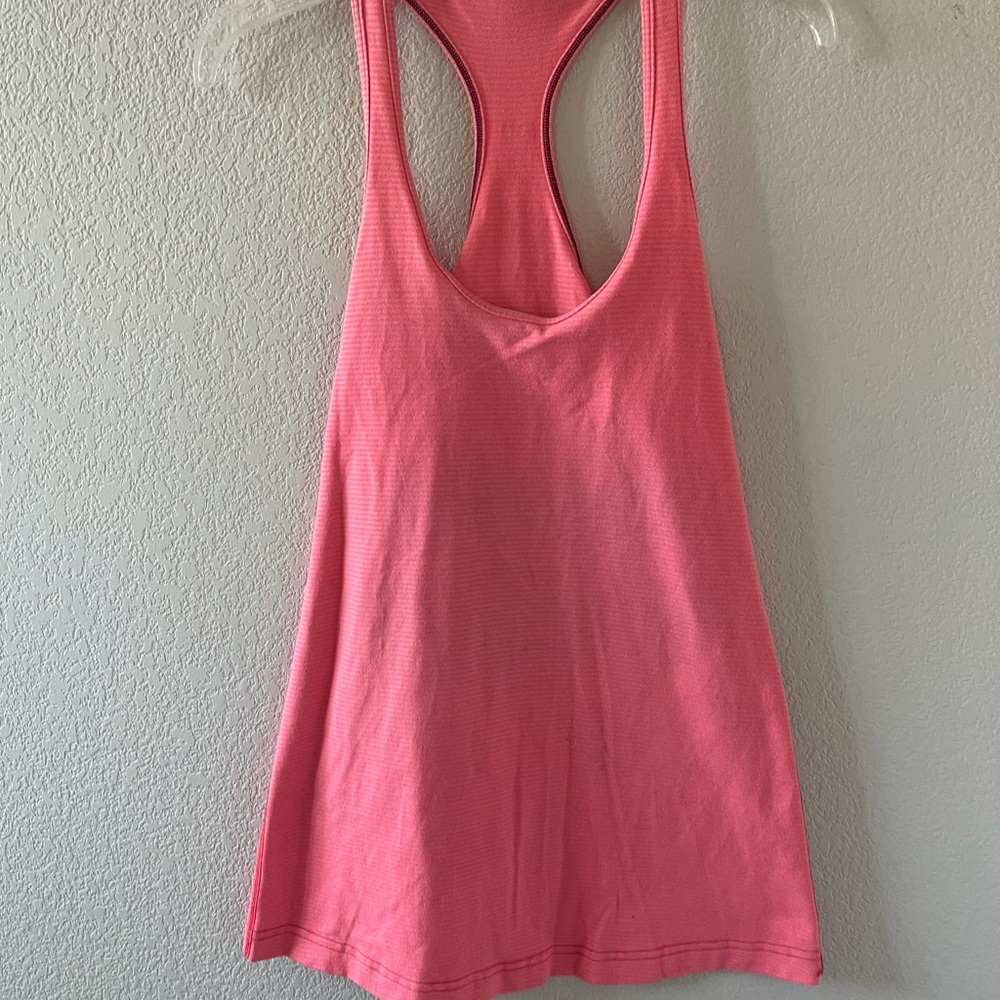 Lululemon Razor Back Workout Tank - Picture 2 of 6